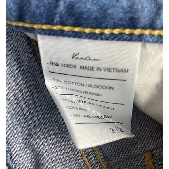 KanCan Women’s Mid Rise 2” Jean Shorts - Picture 7 of 8